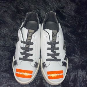 Dolce & Gabbana Sneakers.